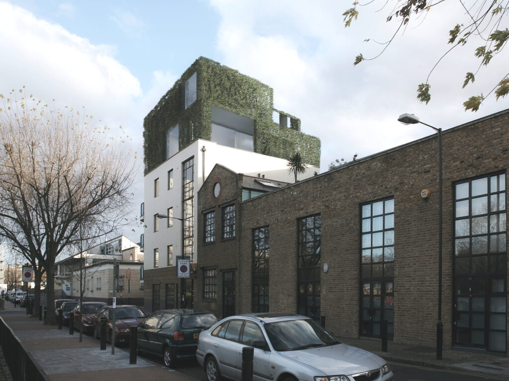 squirries street1